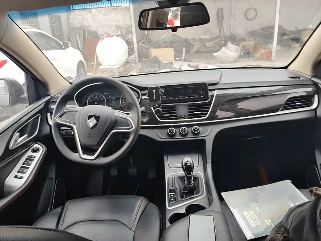 Фото 6 - Baojun 560