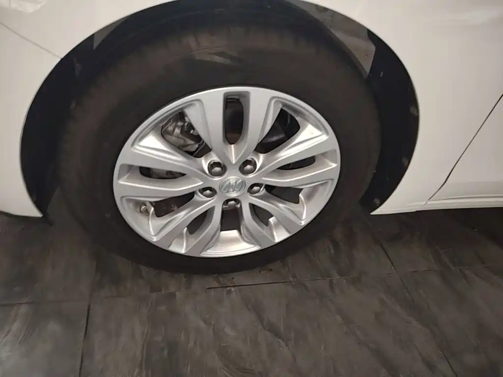Фото 23 - Buick Excelle