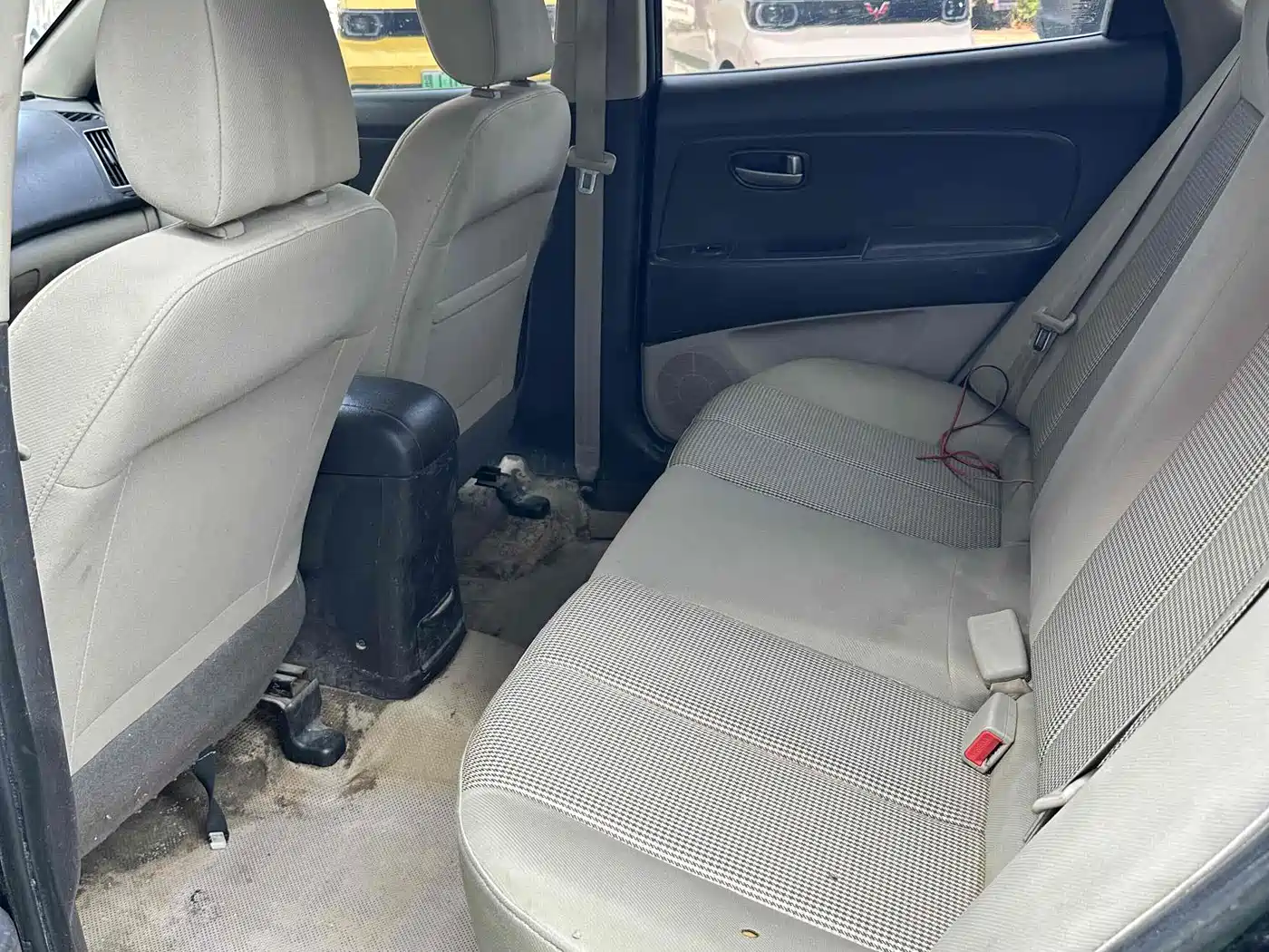 Hyundai Elantra 2011 1.6L Manual Comfort фото 9