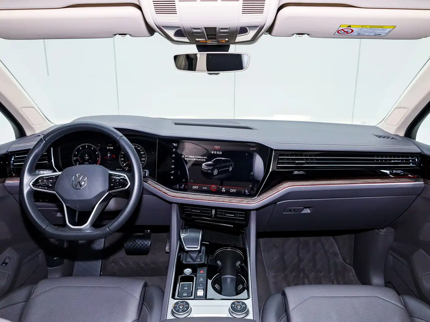 Volkswagen Touareg 2022 3.0TSI Rui Xiang Edition Classic Sport Package фото 18