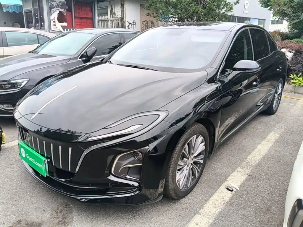 Hongqi E-QM5 2022 431km Charging Enjoyment Edition