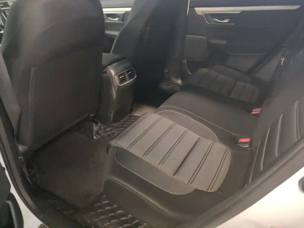 Фото 17 - Honda CR-V