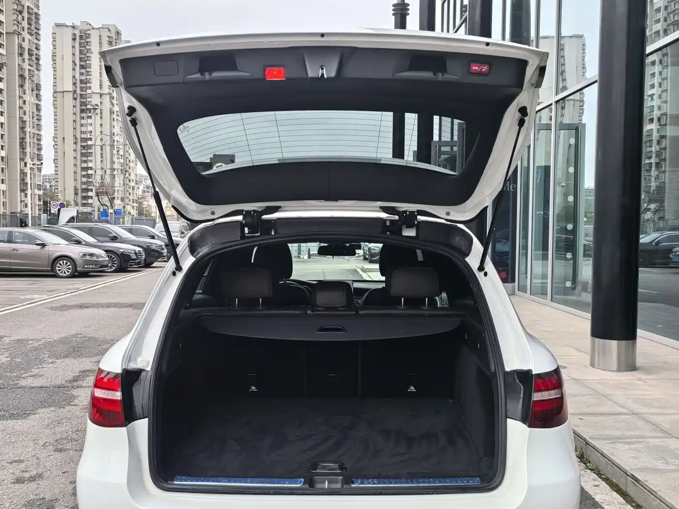 Mercedes-Benz GLC 2019 Model GLC 200 L 4MATIC фото 10
