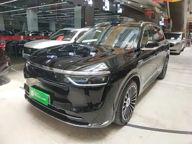 AITO M8 Последовательный гибрид, Ultra, 53.4kWh, 6 мест, 192-лучевой лидар