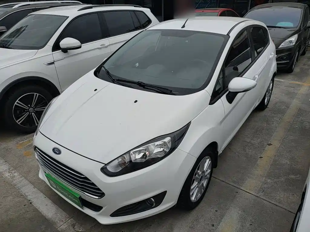 Ford Fiesta 2015 2013 Hatchback 1.5L Automatic Fashion