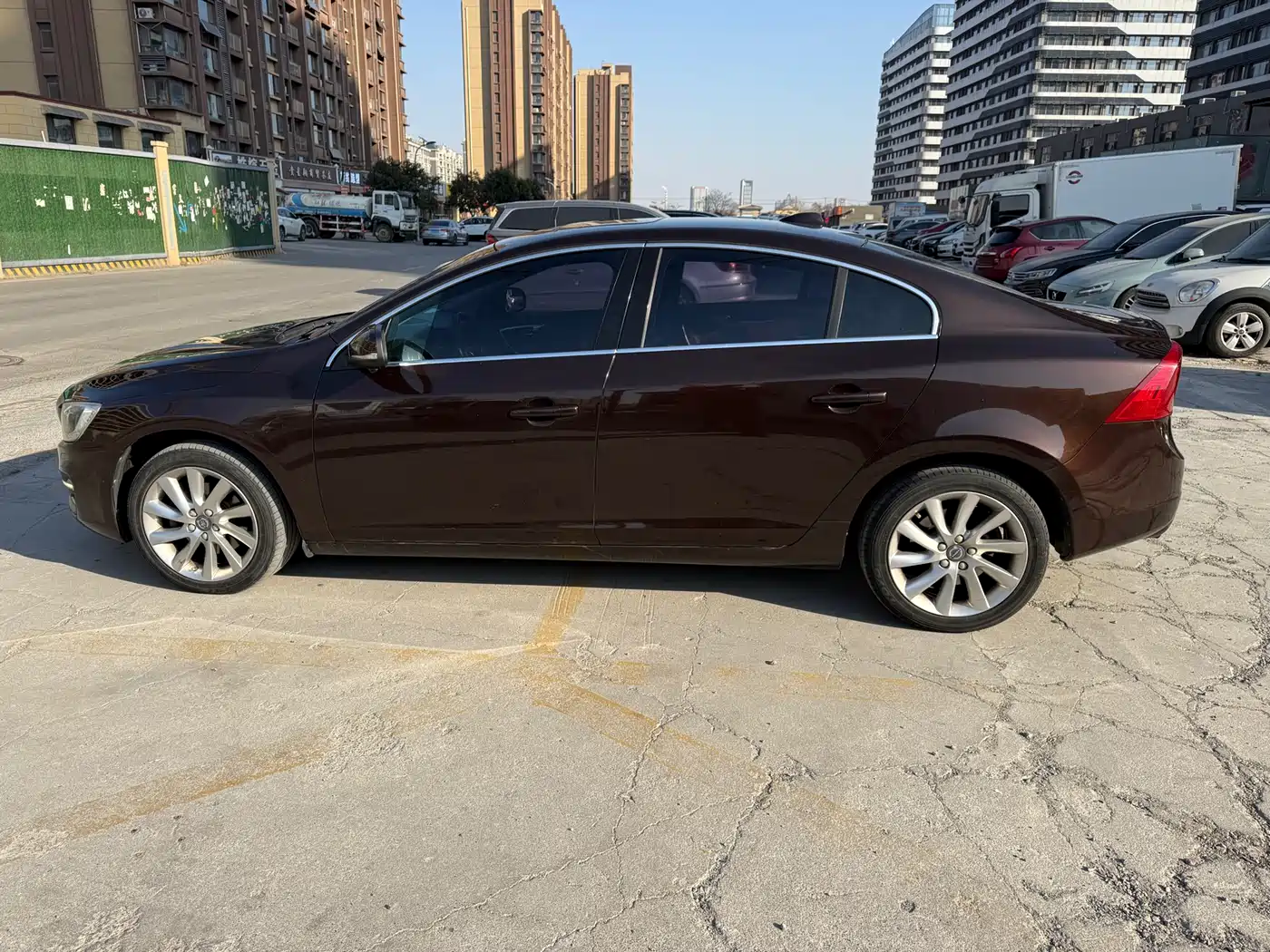Фото 7 - Volvo S60