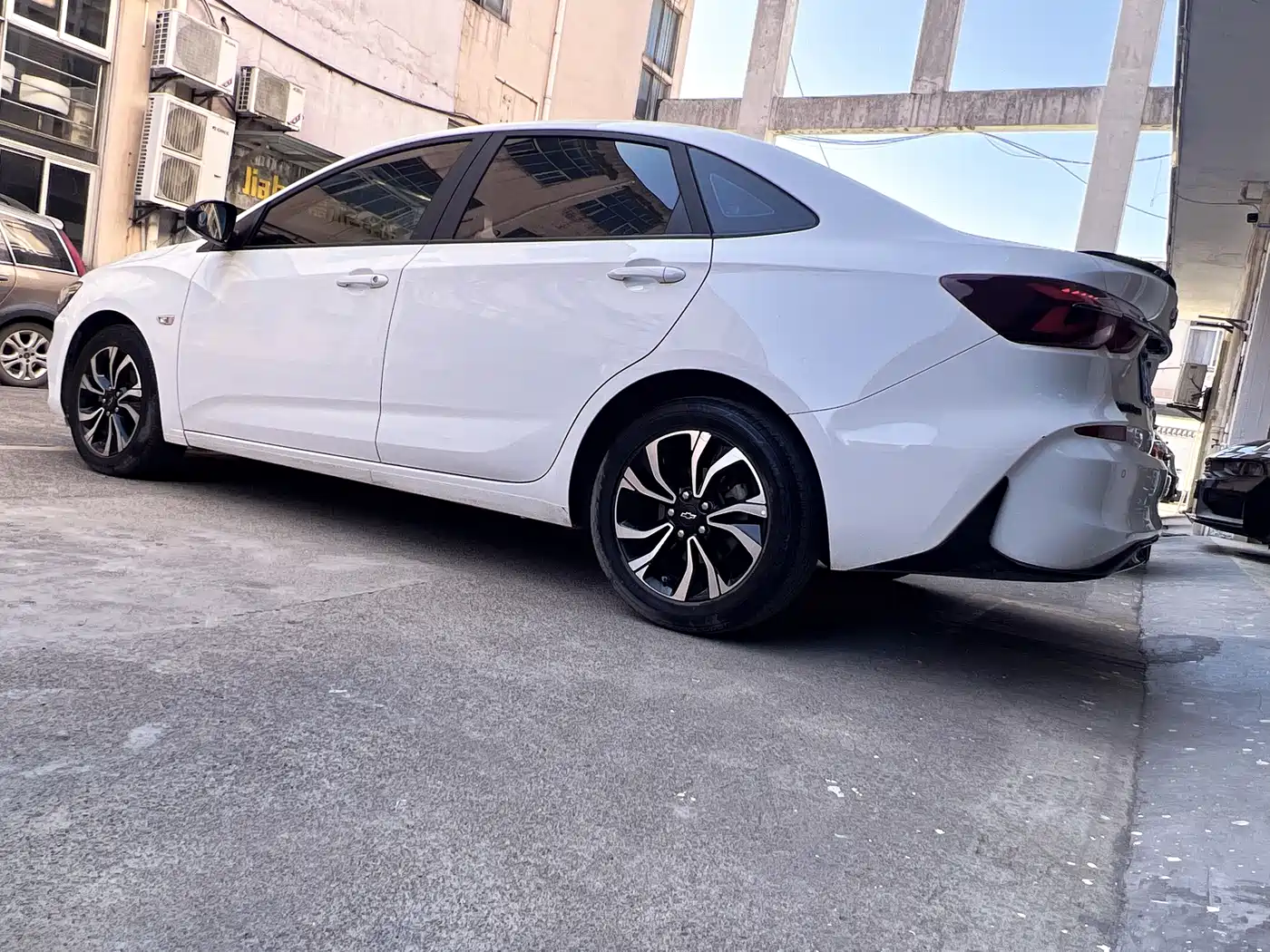 CHEVROLET CRUZE