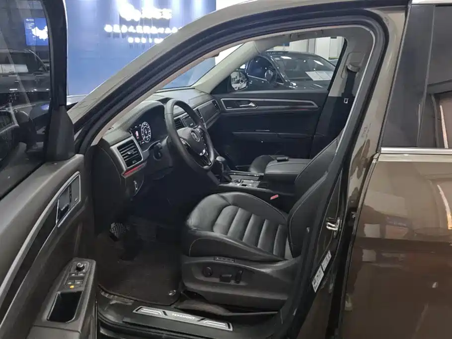 Volkswagen Teramont 2017 330TSI 2WD Flagship Edition фото 9