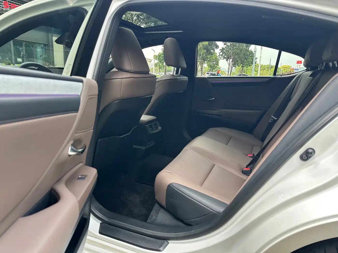 Lexus ES 2025 2025 200 Ultimate Edition