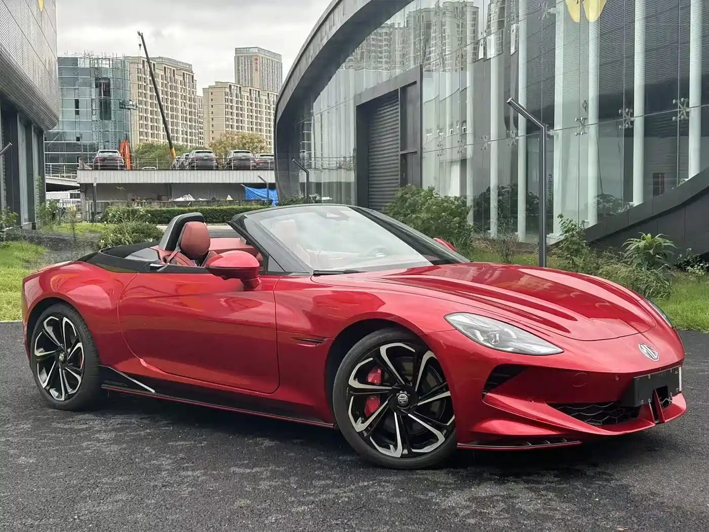 MG Cyberster 2024 520km Legendary AWD Version фото 5