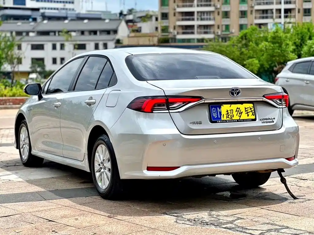 Photo 5 - Toyota Corolla