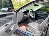 Фото 10 - Volkswagen Passat