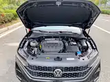 Фото 26 - Volkswagen Passat