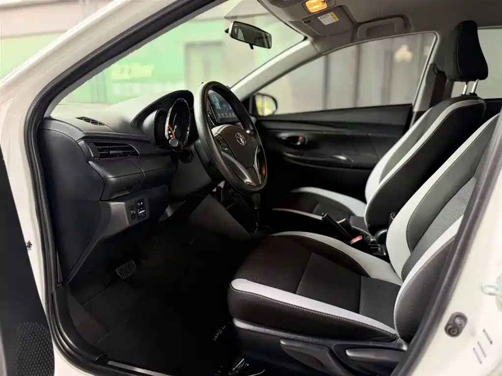 Toyota YARiS L Zhi Xuan 2022 Zhi Xuan X 1.5L CVT Leading PLUS Edition фото 6