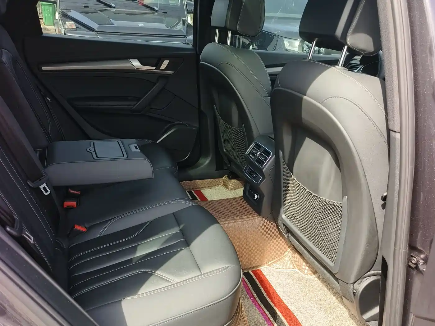 Audi Q5L 2024 Model 40 TFSI Luxury Dynamic фото 9