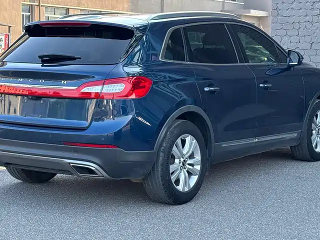 Lincoln MKX 2017 2.0T 2WD Premium Edition — фото 4