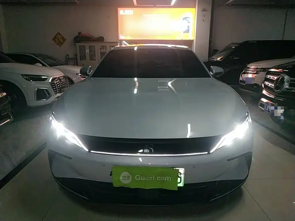Photo 3 - BYD Han