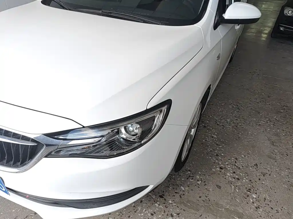 Фото 24 - Buick Excelle