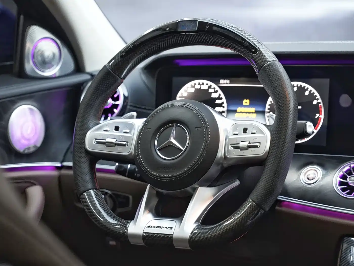 Mercedes-Benz E-Class 2017 E 300 L Sport Luxury фото 6