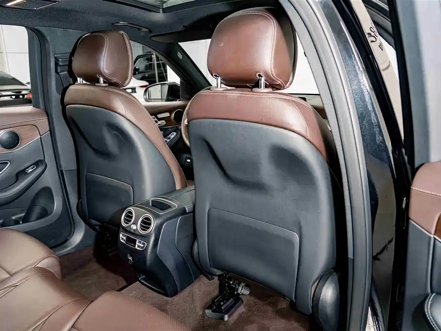Mercedes-Benz GLC 2022 Model GLC 260 L 4MATIC Luxury Edition фото 20