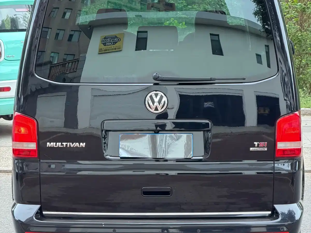 Volkswagen Multivan 2015 2.0TSI AWD 65th Anniversary Limited Edition фото 4