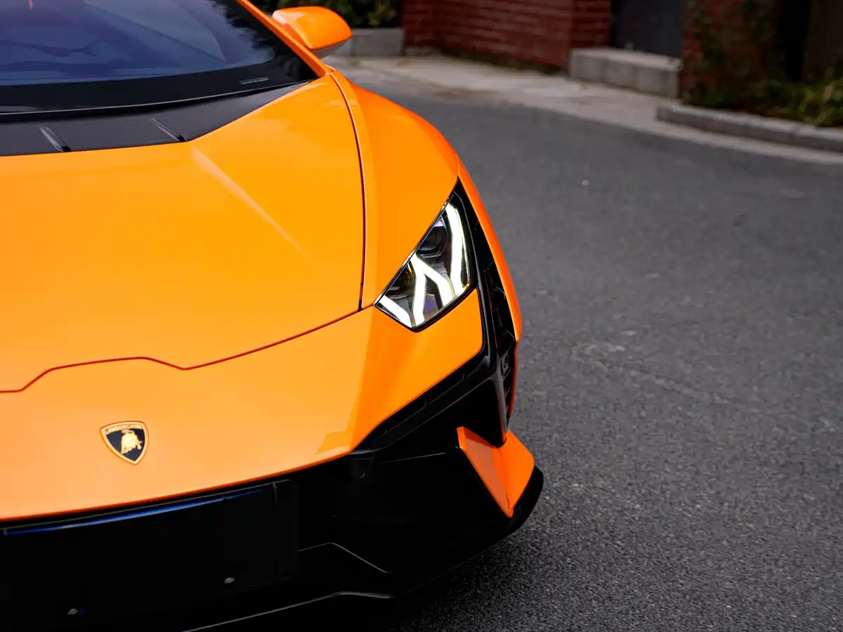 LAMBORGHINI HURACÁN