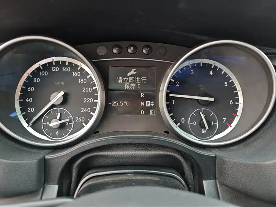 Mercedes-Benz R-Class 2015 R 320 4MATIC Luxury фото 14