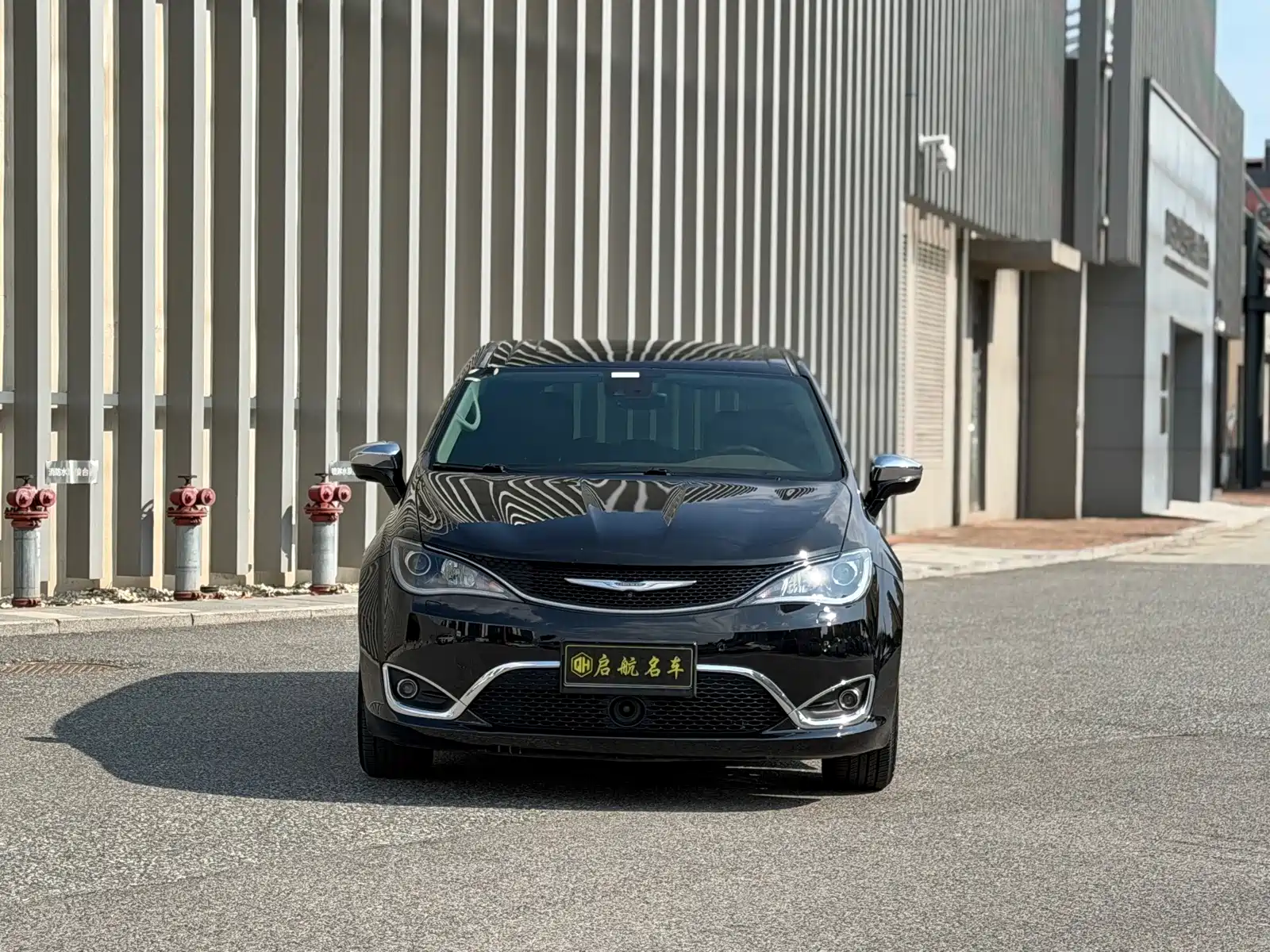 Фото 2 - Chrysler Pacifica