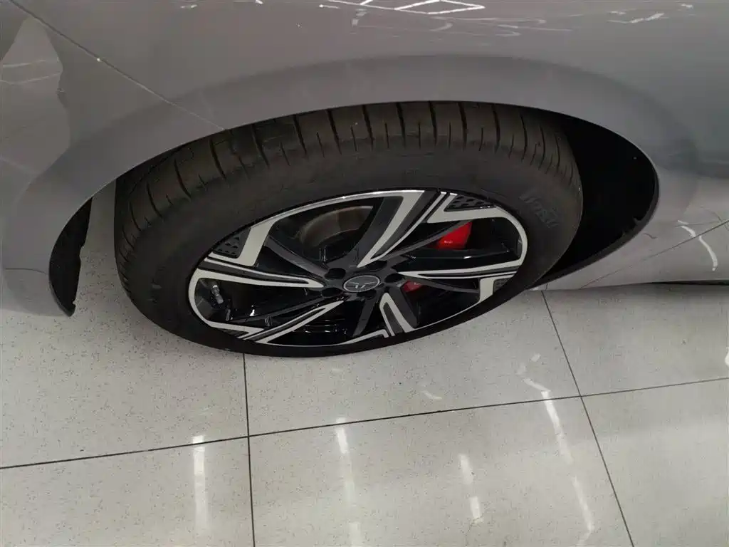 Hongqi EH7 2024 640 Pro+ AWD Edition фото 23