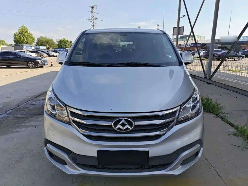 SAIC Maxus Maxus G10 2015 2014 Model Year 2.0T Auto Elite