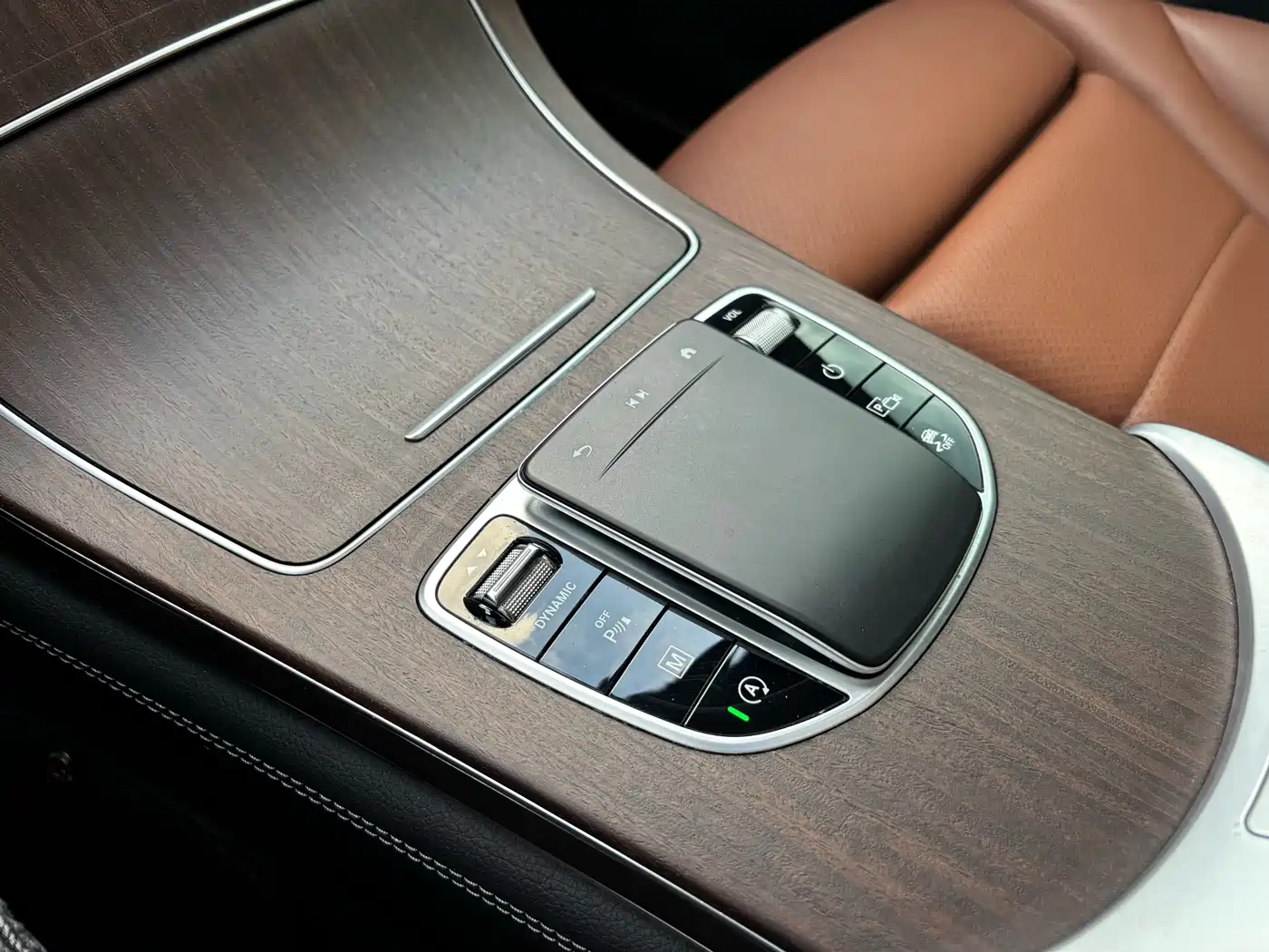 Mercedes-Benz GLC 2020 Facelift GLC 300 L 4MATIC Luxury фото 24