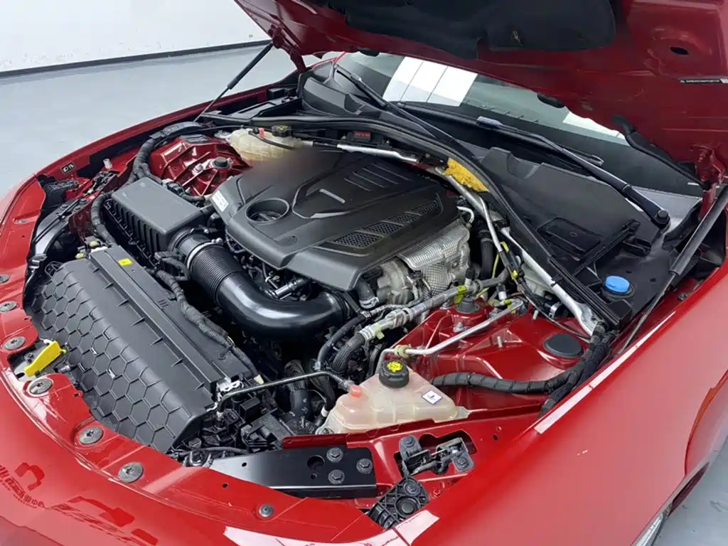 Alfa Romeo Giulia 2018 2017 2.0T 280HP Luxury Edition