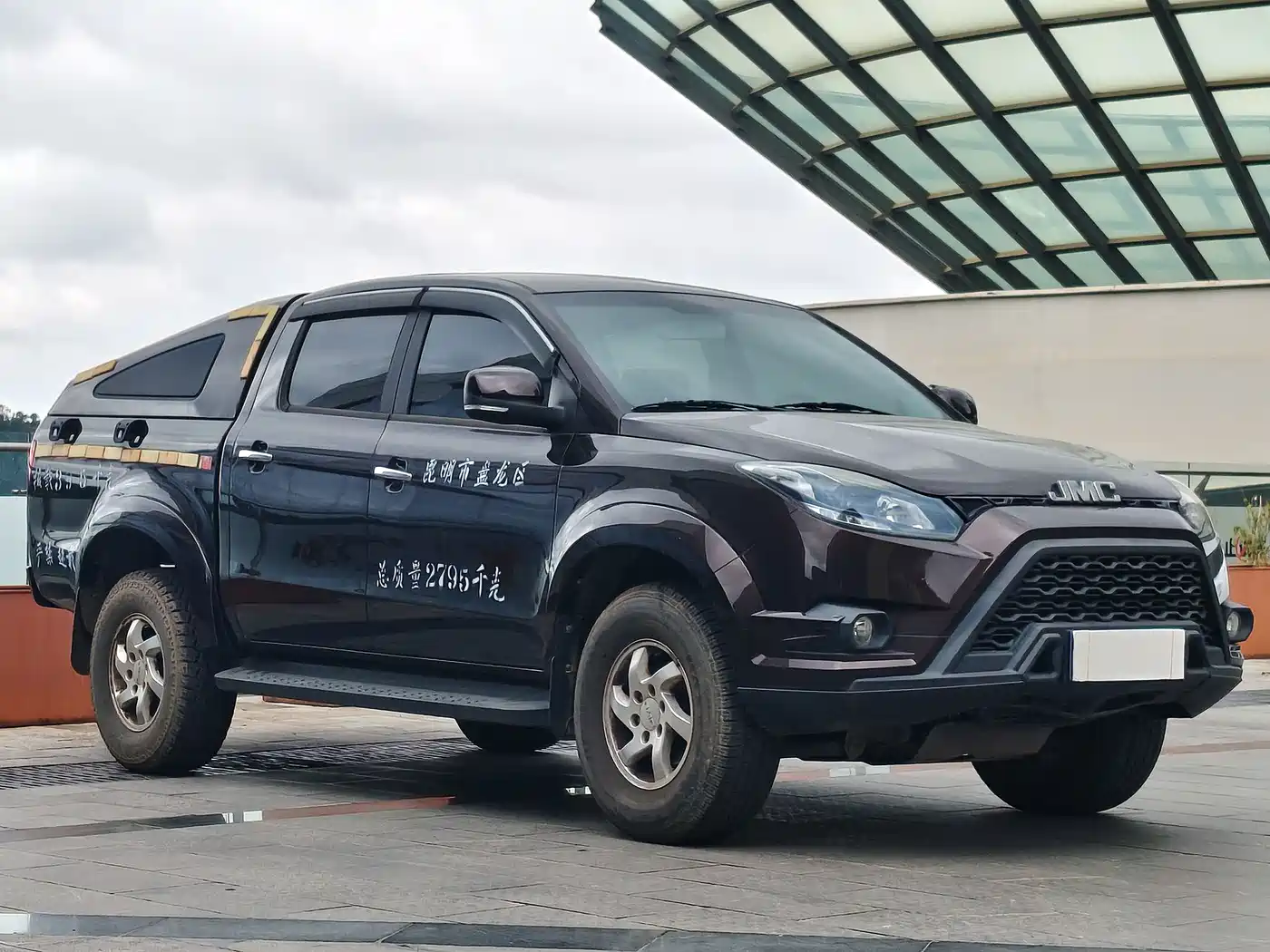 Jiangling Yuhu 5 2018 2018 2.4T Classic Diesel Manual 4WD Luxury JX4D24A5L