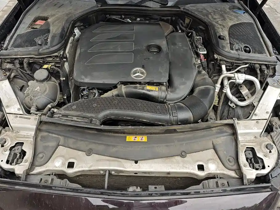 Mercedes-Benz E-Class 2023 E 260 L Sport фото 10