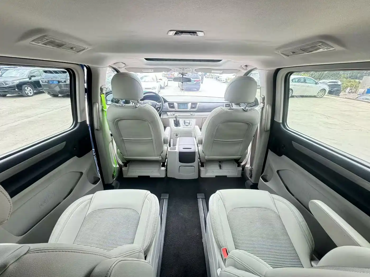 SAIC Maxus Maxus G10 2018 PLUS 1.9T Manual Elite Edition Diesel фото 8