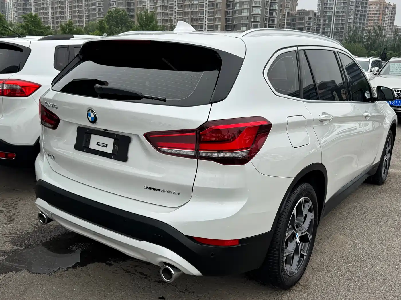 BMW X1 2022 sDrive25Li Leading фото 18