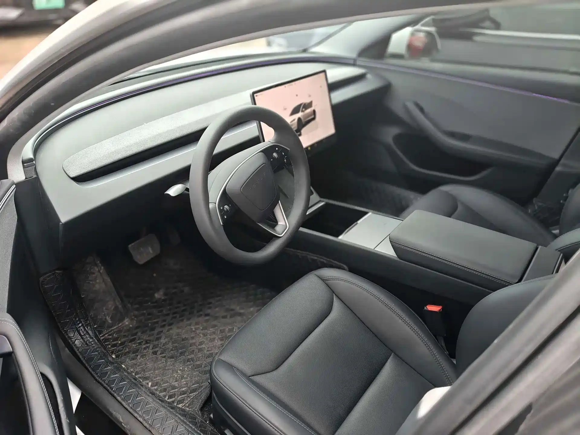 Photo 6 - Tesla Model 3
