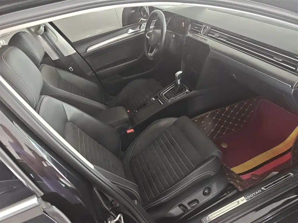 Volkswagen Magotan 2020 330TSI DSG Luxury фото 11