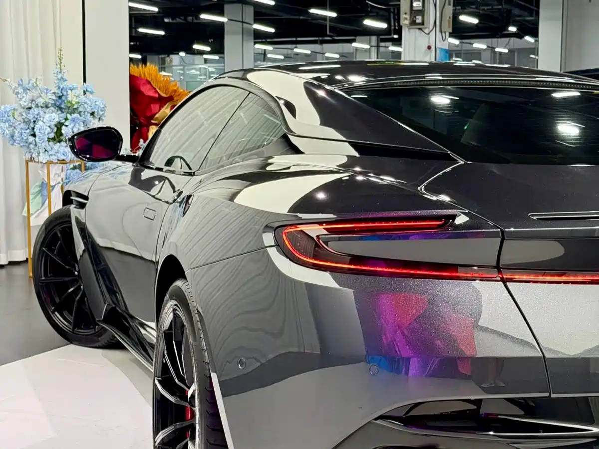 Aston Martin DB11 2020 2019 Model 4.0T V8 Coupe