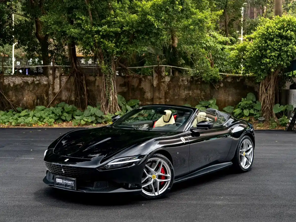 Фото 1 - Ferrari Roma