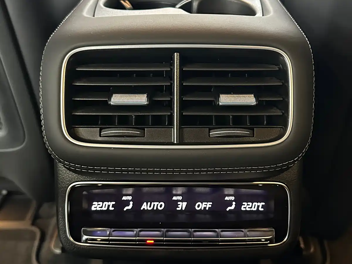 MERCEDES-BENZ GLS AMG