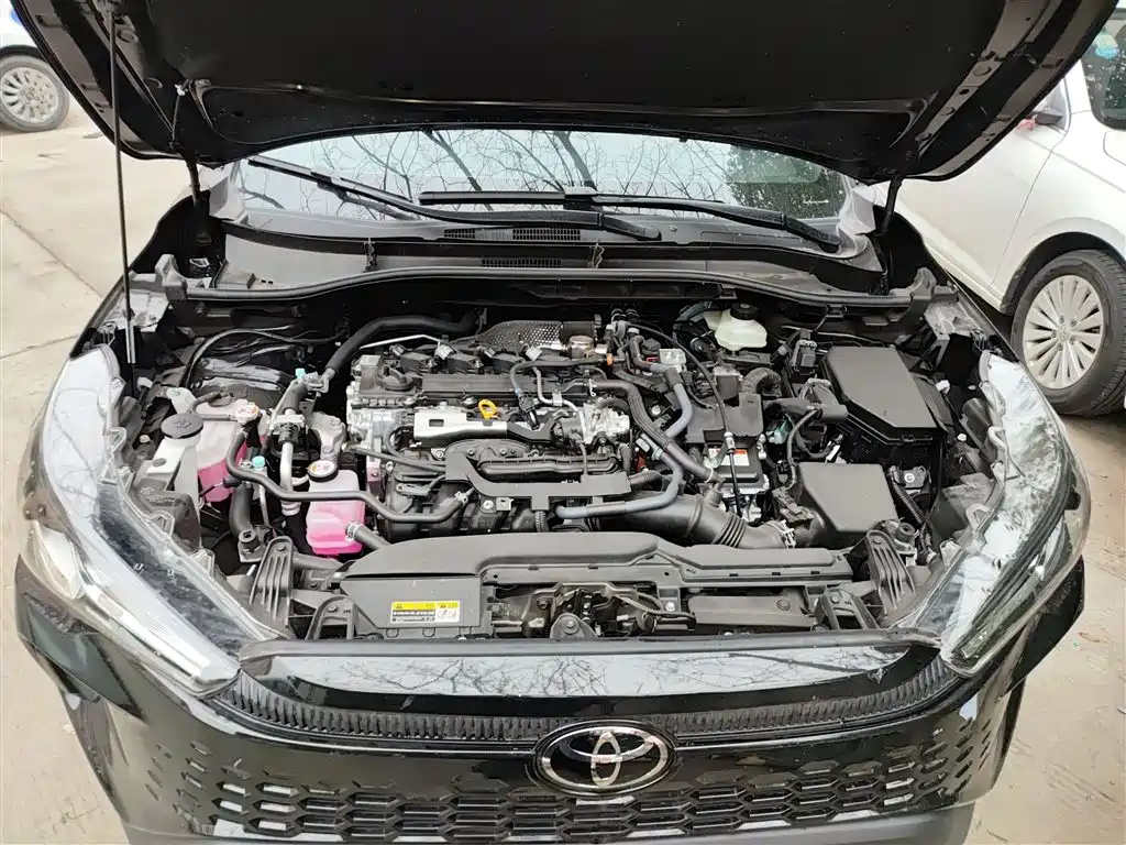 Toyota Corolla Cross 2025 2.0L Intelligent Hybrid Pioneer Edition фото 16