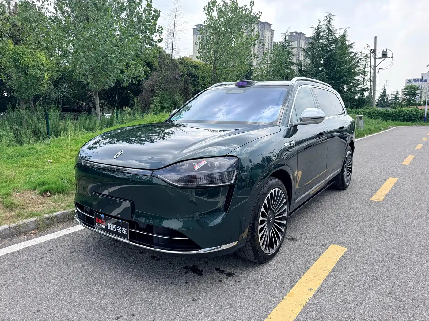 AITO Wenjie AITO M9