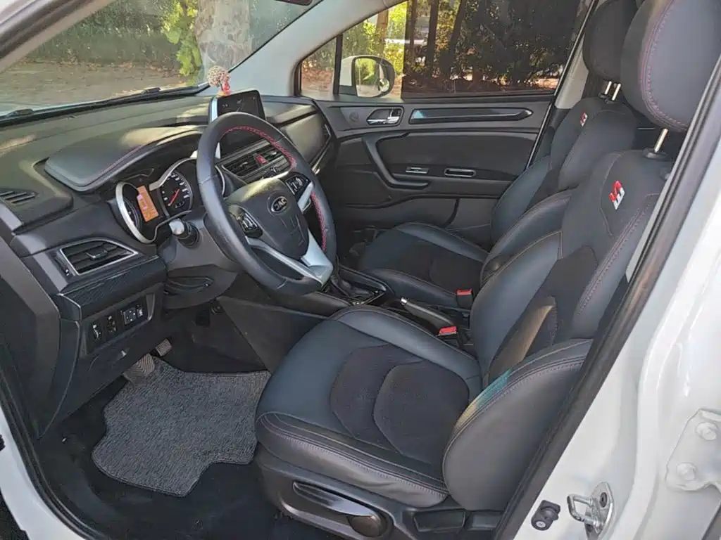 JAC Refine S3 2017 2017 1.6L CVT Luxury Smart