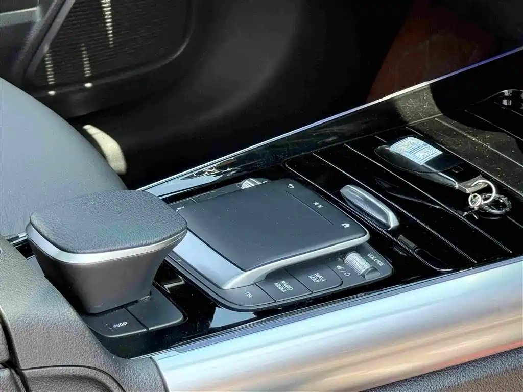 MERCEDES-BENZ GLA AMG