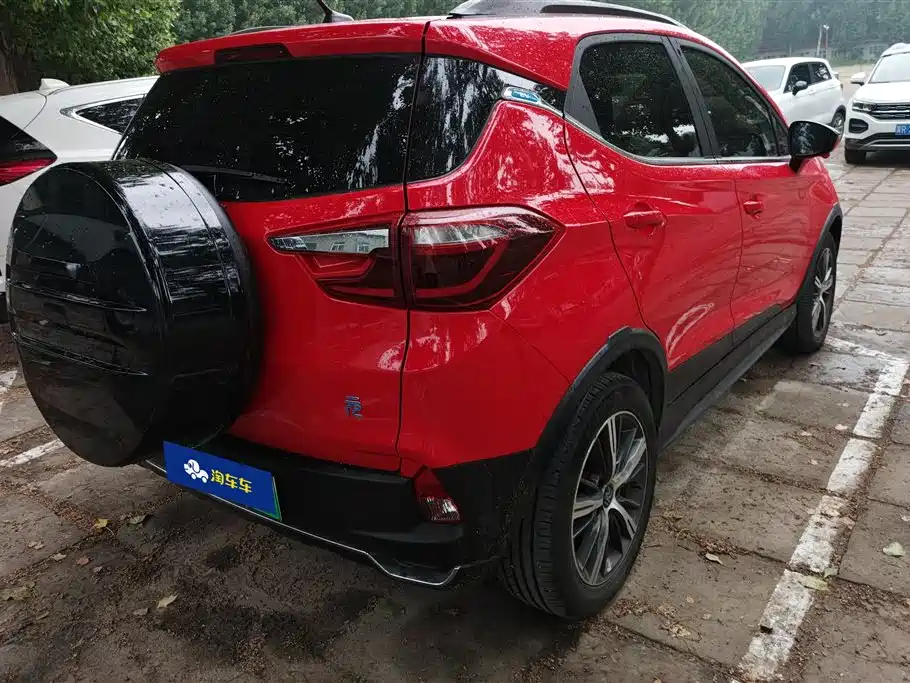 BYD Yuan New Energy 2018 EV360 Smart Connected Cool Edition фото 3