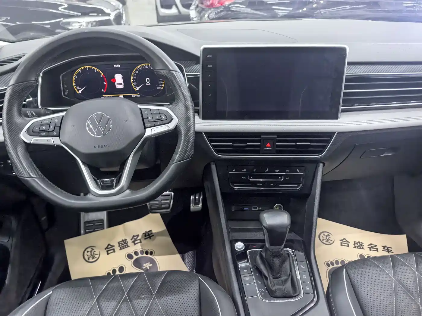 Volkswagen Tiguan L 2023 330TSI Auto 2WD R-Line Premium Edition фото 13