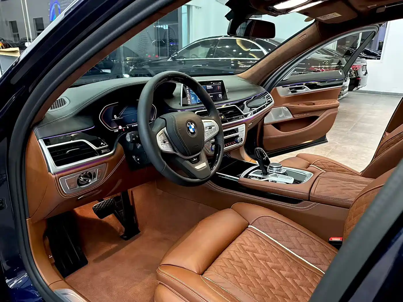 BMW 7 Series 2019 740Li xDrive Executive Luxury Package фото 6
