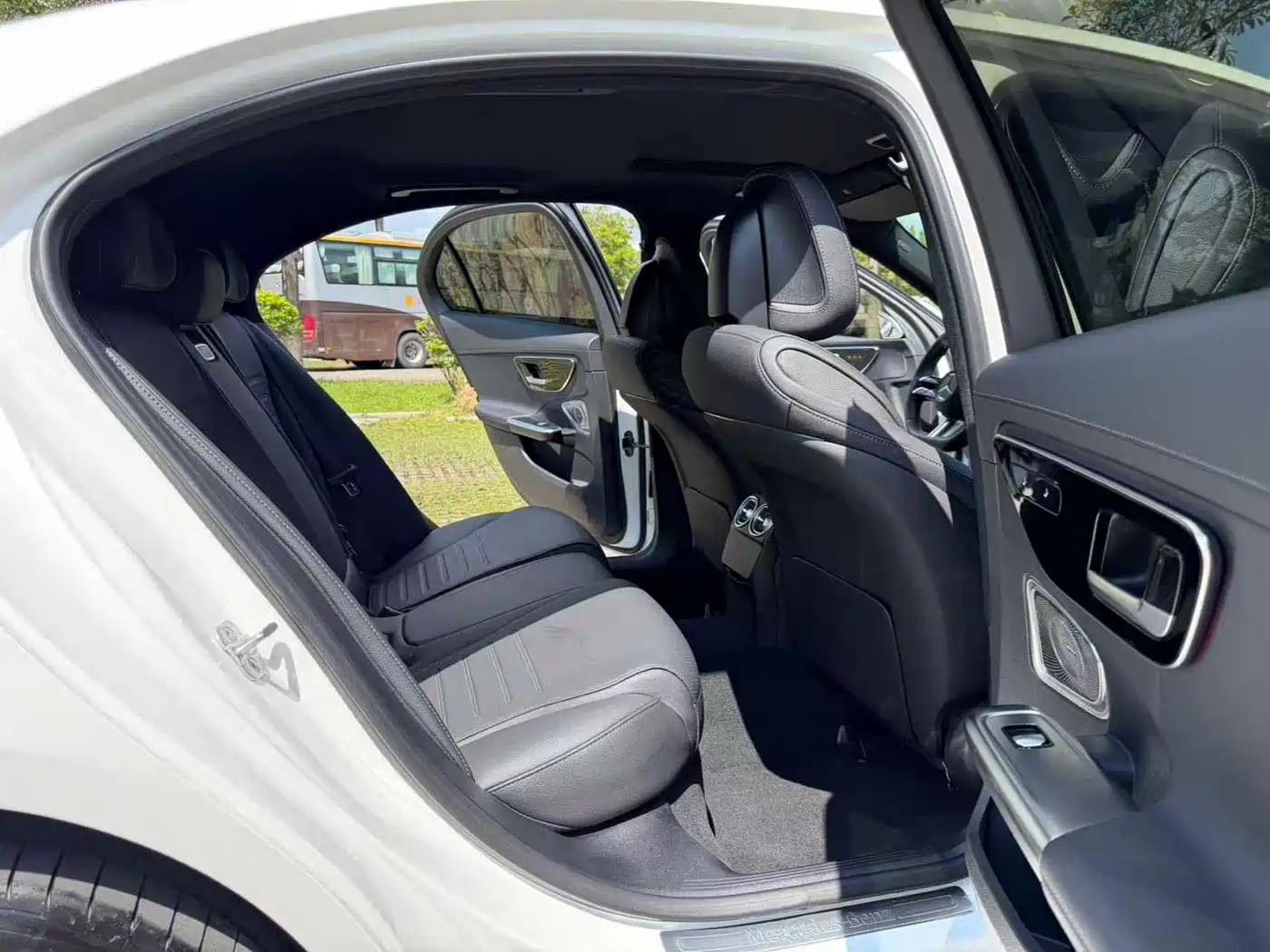 Mercedes-Benz C-Class 2024 C 200 L Sport Edition фото 9