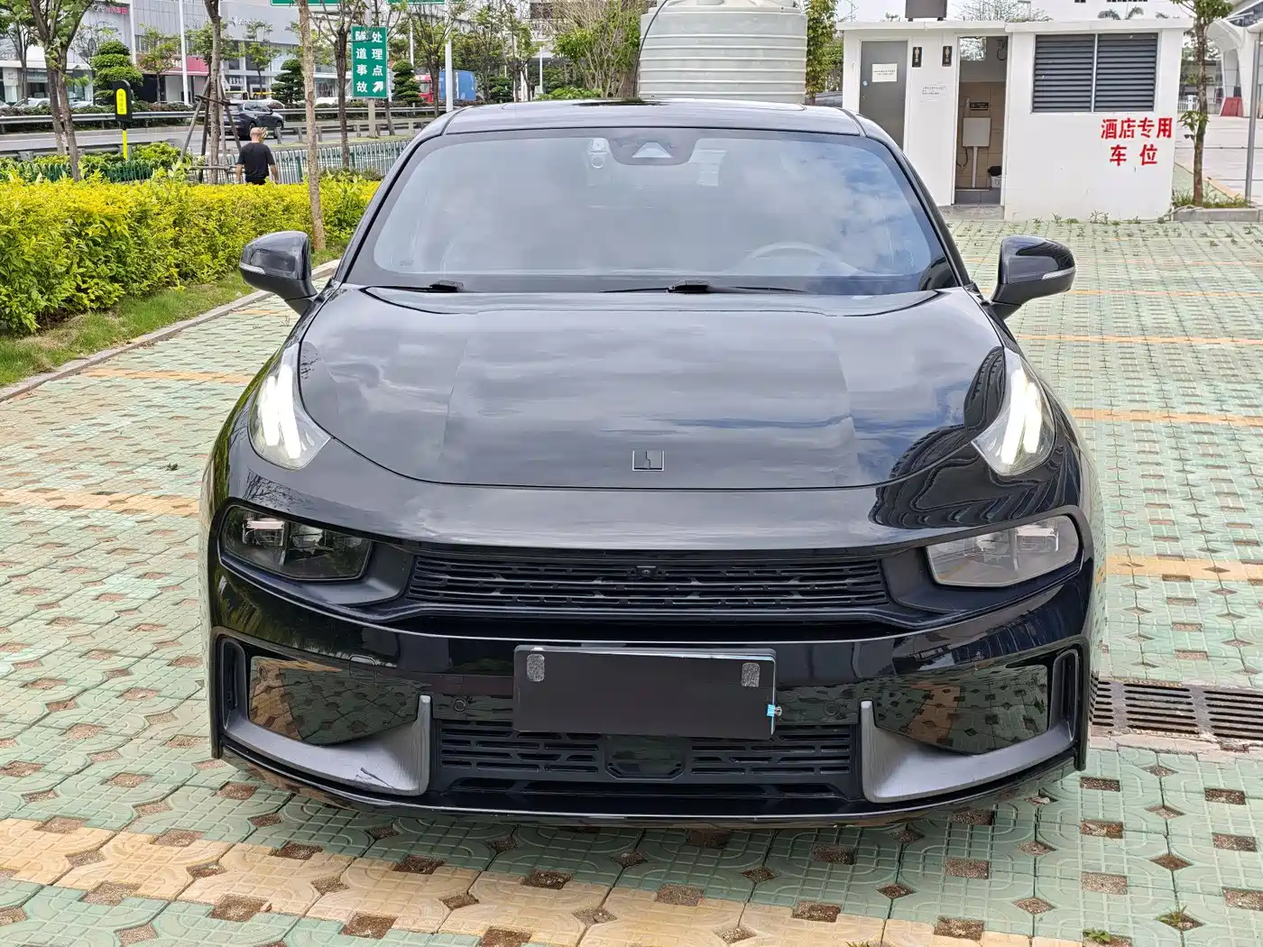 Lynk & Co 03 2021 2.0TD Auto Jin Champion Edition фото 2